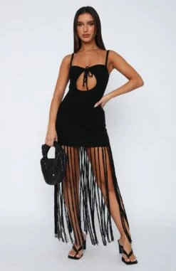 Front Page 5 Front Page -White Fox Sales 29.05.2321749