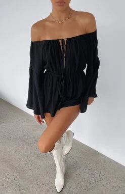Another Night Playsuit Black - Stylish Women's Jumpsuit for Evening Wear 15 Another Night Playsuit Black - Stylish Women's Jumpsuit for Evening Wear -White Fox Sales ANOTHER NIGHT PLAYSUIT 26.04.23 04