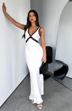 Event Ready Maxi Dress White - Elegant Women's Evening Gown 14 Event Ready Maxi Dress White - Elegant Women's Evening Gown -White Fox Sales EVENT READY DRESS 05.05.23 10
